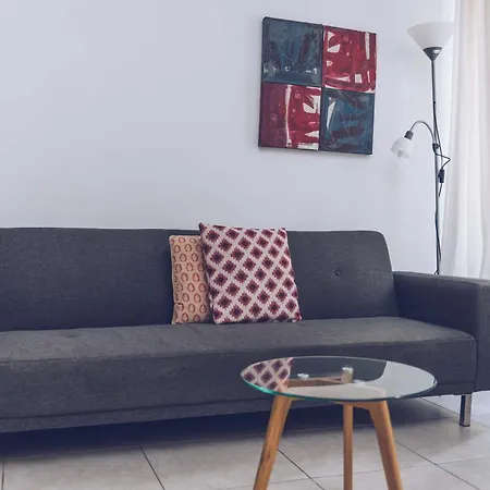 2br And 2ba In The Zoko Cozy And Convenient Gibraltar